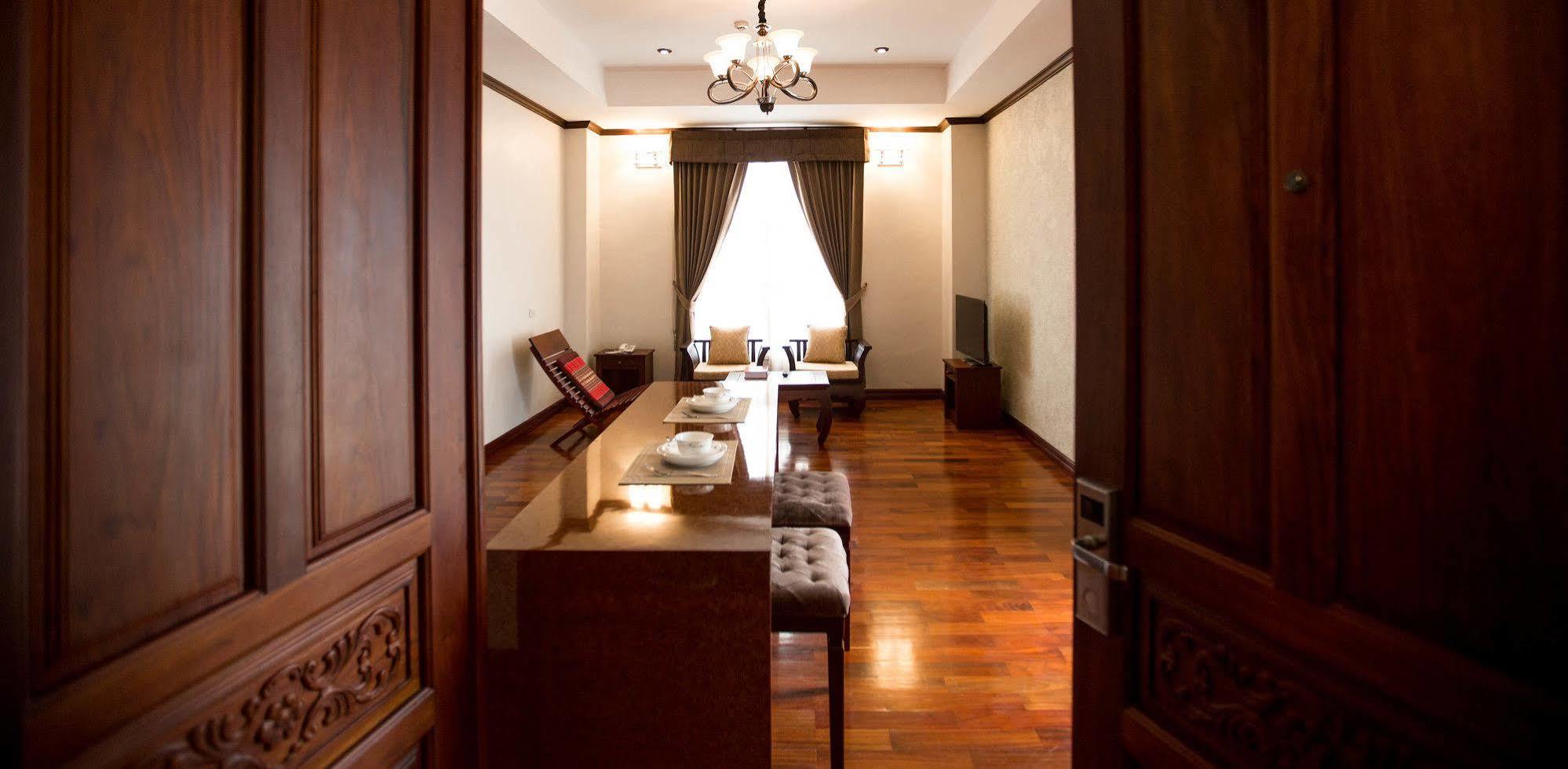 Capitol Residence Vientiane Exterior foto